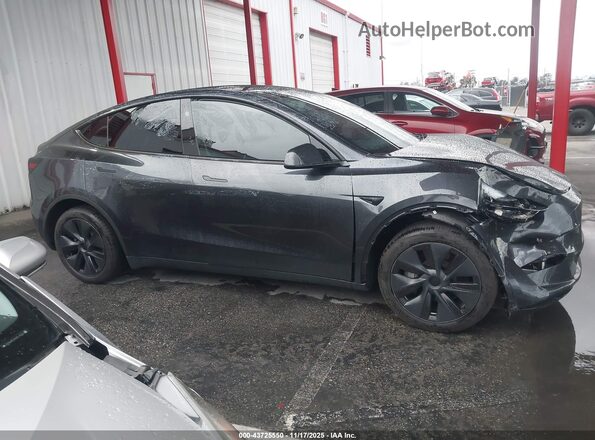 7SAYGDEDXRF151981 2024 TESLA MODEL Y Black Вид задньої частини салону
