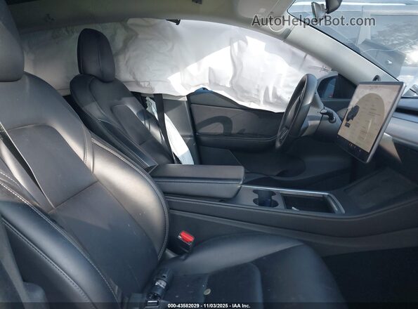 7SAYGDEE0NF351433 2022 TESLA MODEL 3 Black წინა სალონის ხედი