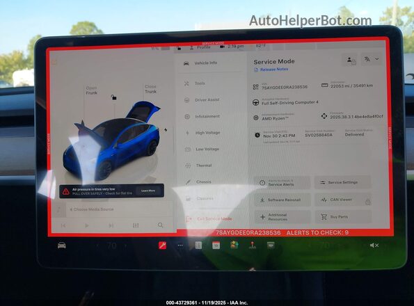 7SAYGDEE0RA238536 2024 TESLA MODEL Y Blue 