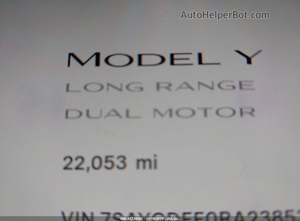 7SAYGDEE0RA238536 2024 TESLA MODEL Y Blue 
