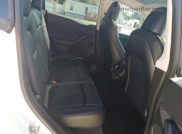 7SAYGDEE1NF327903 2022 TESLA MODEL Белый Вид задних сидений