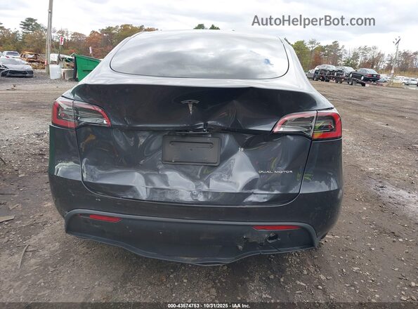 7SAYGDEE2RA258464 2024 TESLA MODEL Y Серый 