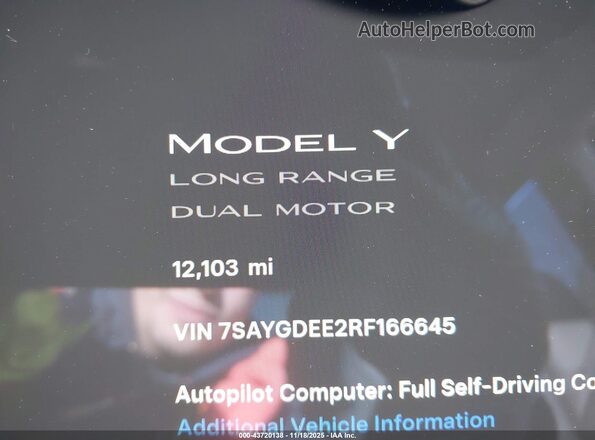 7SAYGDEE2RF166645 2024 TESLA MODEL Y Gray 