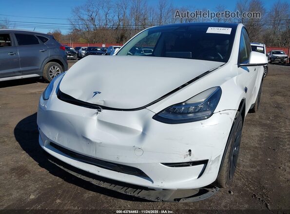 7SAYGDEE3NF376116 2022 TESLA MODEL Y White წინა ხედი