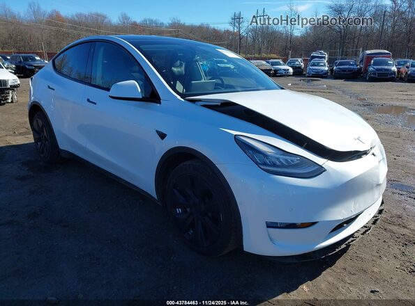 7SAYGDEE3NF376116 2022 TESLA MODEL Y White 