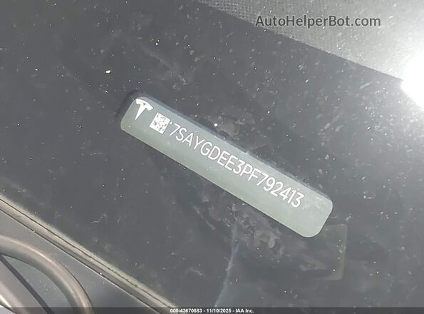 7SAYGDEE3PF792413 2023 TESLA MODEL Y White Widok komory silnika