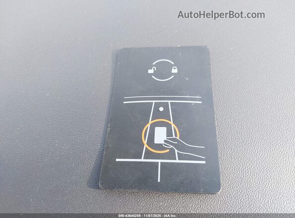 7SAYGDEE3RA259090 2024 TESLA MODEL Y White Առջևի վահանակի տեսք