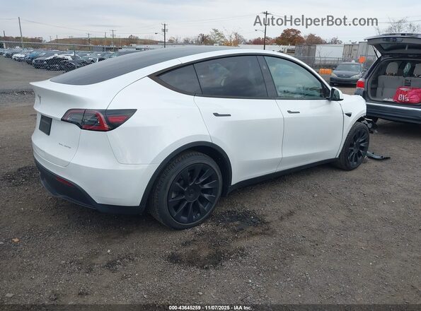 7SAYGDEE3RA259090 2024 TESLA MODEL Y White Հետևի աջ