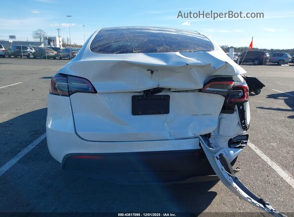 7SAYGDEE3SF223490 2025 TESLA MODEL Y White Vista frontal