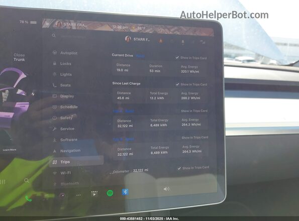 7SAYGDEE4RA267781 2024 TESLA MODEL Y White Widok tylnych siedzeń