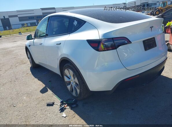 7SAYGDEE4RA267781 2024 TESLA MODEL Y White Tył lewy