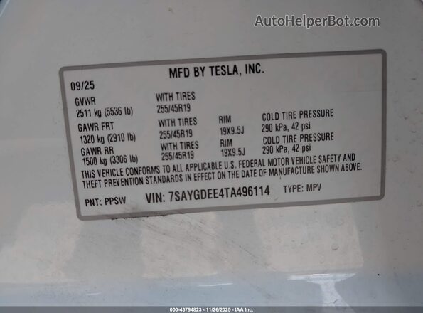 7SAYGDEE4TA496114 2026 TESLA MODEL Y White Vista del compartimento del motor