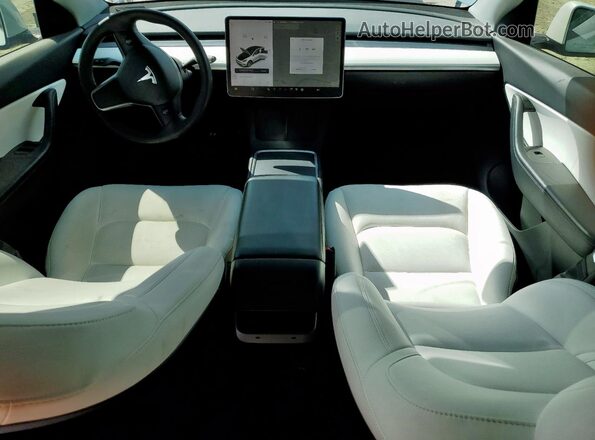 7SAYGDEE6NF327170 2022 TESLA MODEL Белый Вид панели приборов