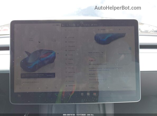 7SAYGDEE6RA321209 2024 TESLA MODEL Y Gray 