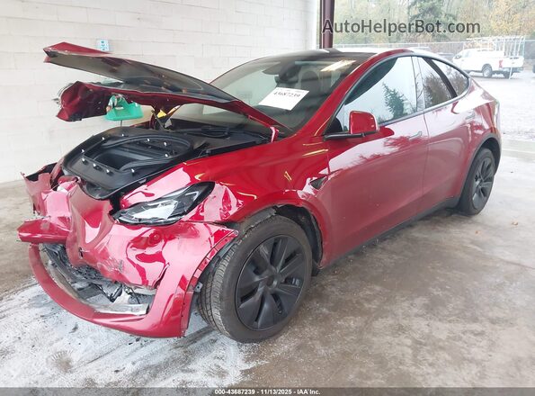 7SAYGDEE6SF237450 2025 TESLA MODEL Y Красный Передняя левая четверть