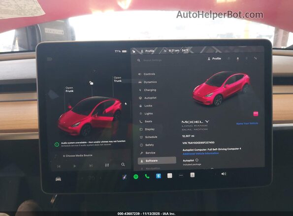 7SAYGDEE6SF237450 2025 TESLA MODEL Y Красный Вид задних сидений