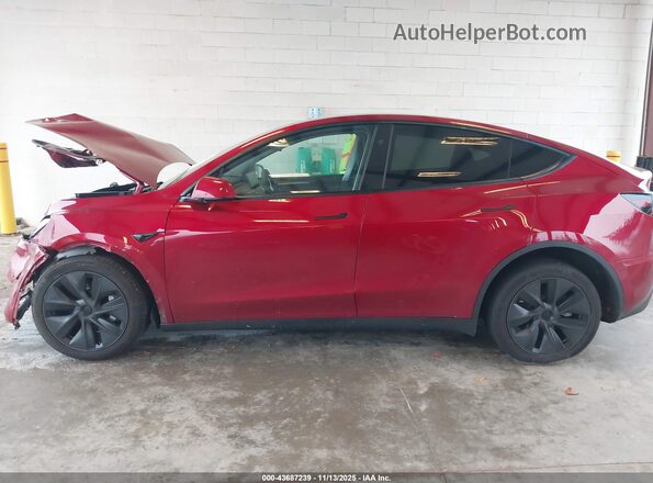 7SAYGDEE6SF237450 2025 TESLA MODEL Y Красный Панорамный вид салона 360°