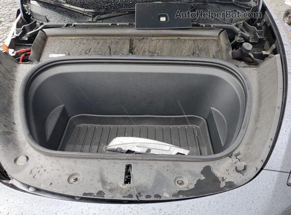 7SAYGDEE7NF315934 2022 TESLA MODEL Gray ძრავის განყოფილების ხედი