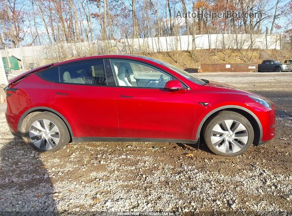 7SAYGDEE7RA260808 2024 TESLA MODEL Y Red Rear interior view
