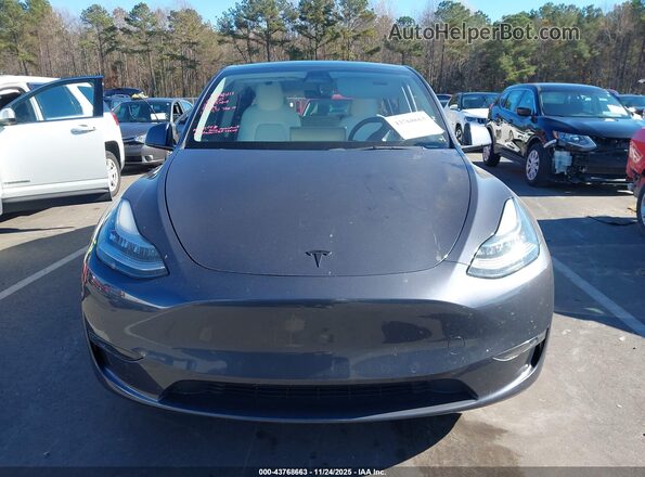7SAYGDEE8NF311908 2022 TESLA MODEL Y Gray Instrument cluster view
