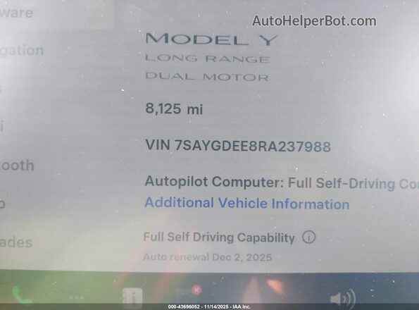 7SAYGDEE8RA237988 2024 TESLA MODEL Y Черный Панорамный вид салона 360°