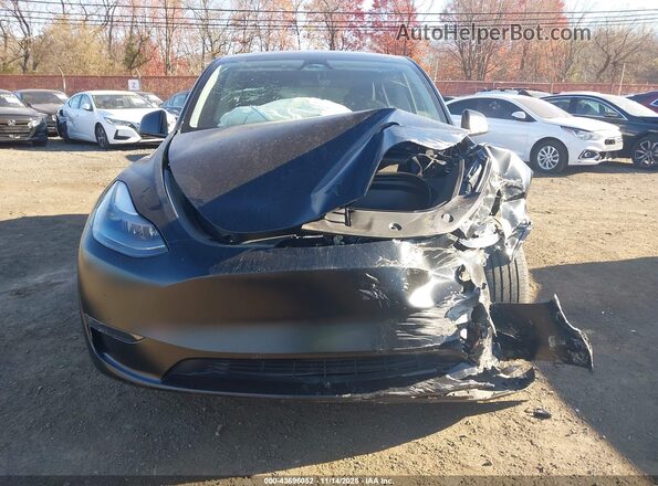 7SAYGDEE8RA237988 2024 TESLA MODEL Y Черный Вид панели приборов