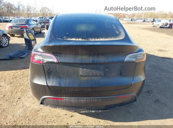 7SAYGDEE8RA237988 2024 TESLA MODEL Y Черный 