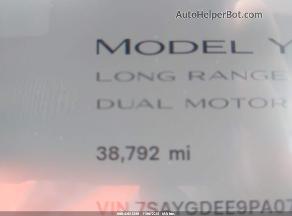 7SAYGDEE9PA076306 2023 TESLA MODEL Y White 