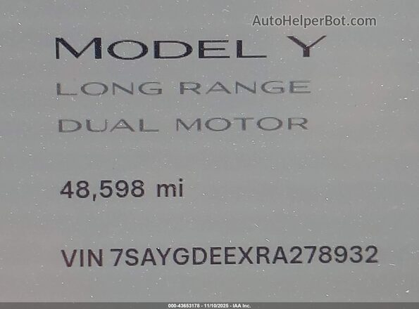 7SAYGDEEXRA278932 2024 TESLA MODEL Y White 