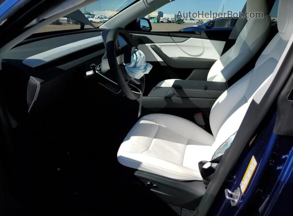7SAYGDEEXTF438897 2026 TESLA MODEL Blue Вид салону спереду