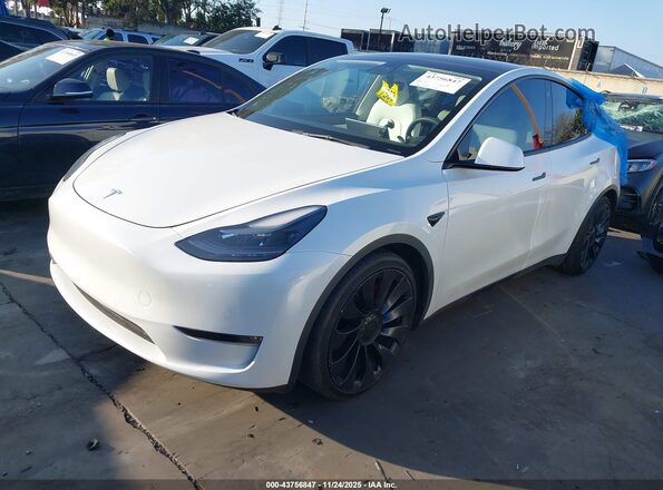 7SAYGDEF0NF488560 2022 TESLA MODEL Y White Przód lewy