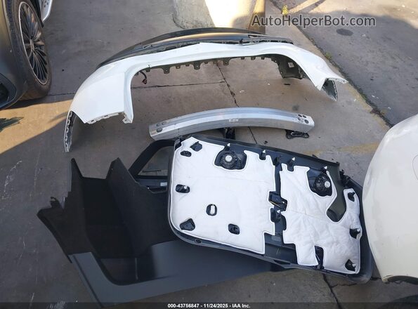 7SAYGDEF0NF488560 2022 TESLA MODEL Y White 