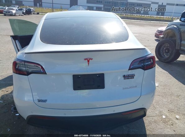 7SAYGDEF1NF337257 2022 TESLA MODEL Y White 