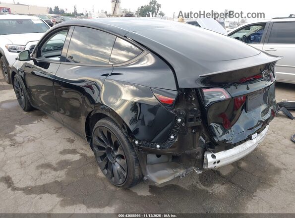 7SAYGDEF1NF404536 2022 TESLA MODEL Y Black 