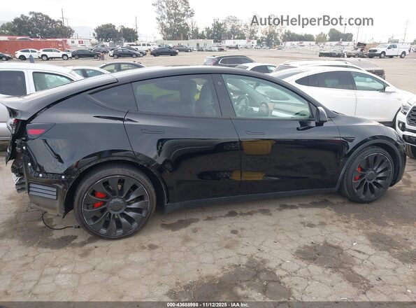 7SAYGDEF1NF404536 2022 TESLA MODEL Y Black 
