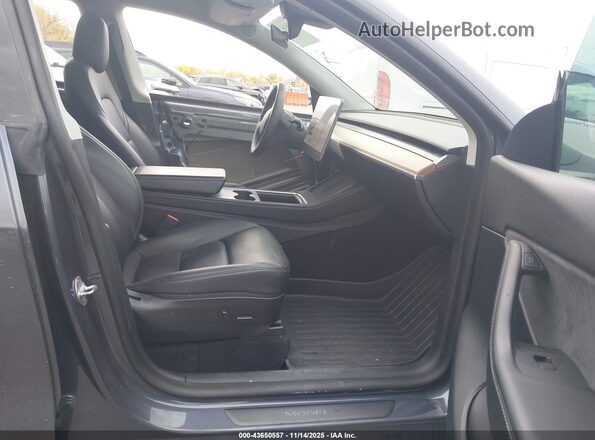 7SAYGDEF3NF506307 2022 TESLA MODEL Y Gray 