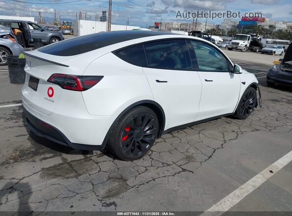7SAYGDEF5NF409819 2022 TESLA MODEL Y White 