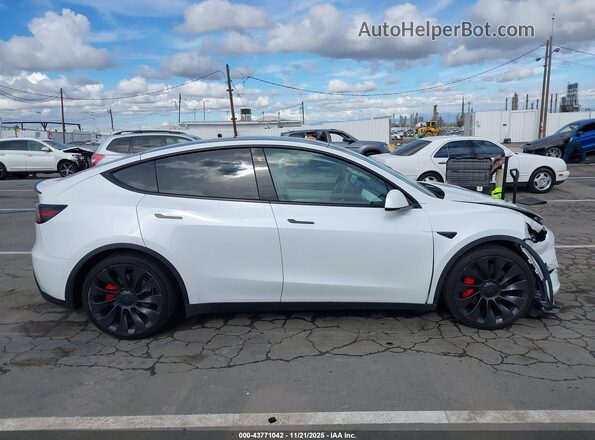 7SAYGDEF5NF409819 2022 TESLA MODEL Y White 