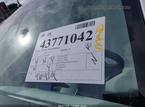 7SAYGDEF5NF409819 2022 TESLA MODEL Y White 