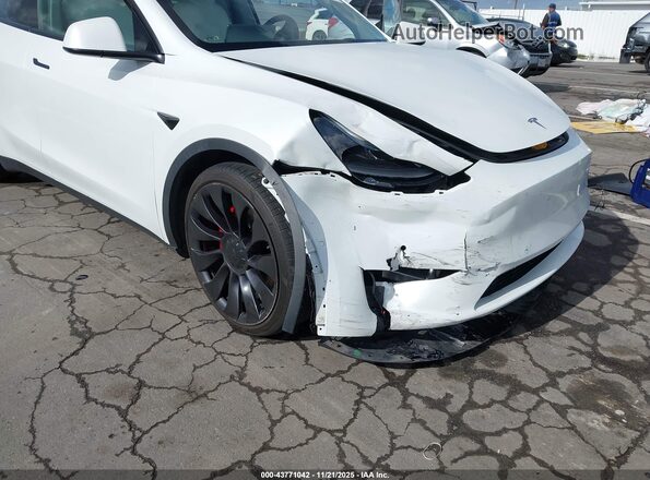7SAYGDEF5NF409819 2022 TESLA MODEL Y White 