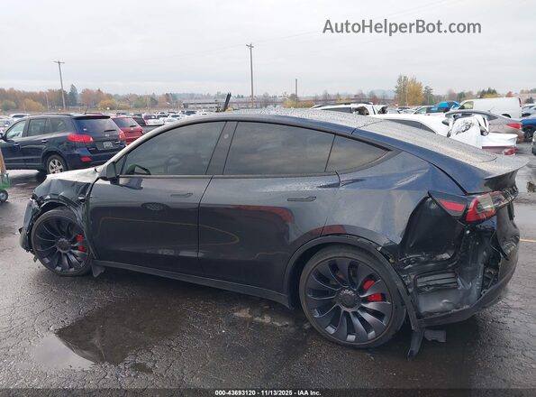7SAYGDEF8RF089515 2024 TESLA MODEL Y Gray წინა ხედი