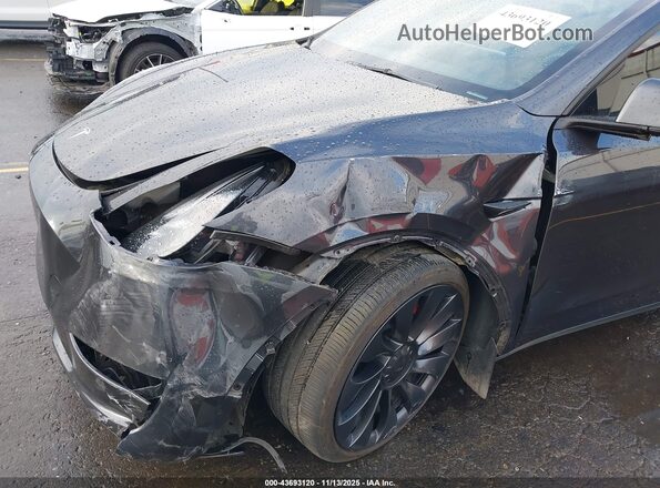 7SAYGDEF8RF089515 2024 TESLA MODEL Y Gray 