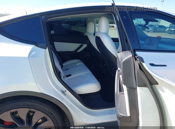 7SAYGDEFXNF372072 2022 TESLA MODEL Y White Vista de la etiqueta del VIN