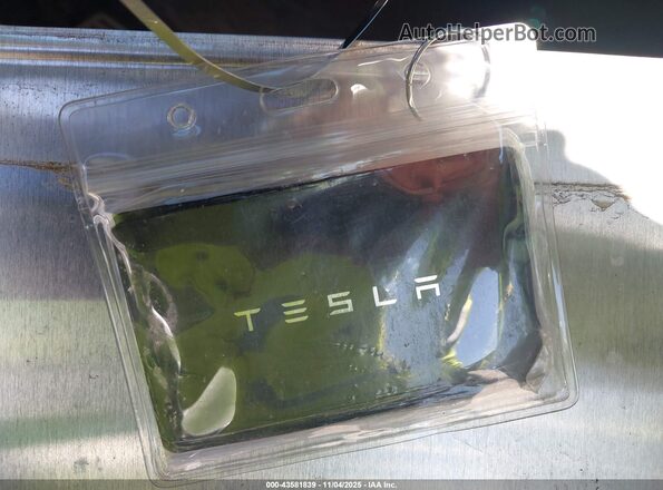 7SAYGDEFXNF372072 2022 TESLA MODEL Y White Vista del salpicadero