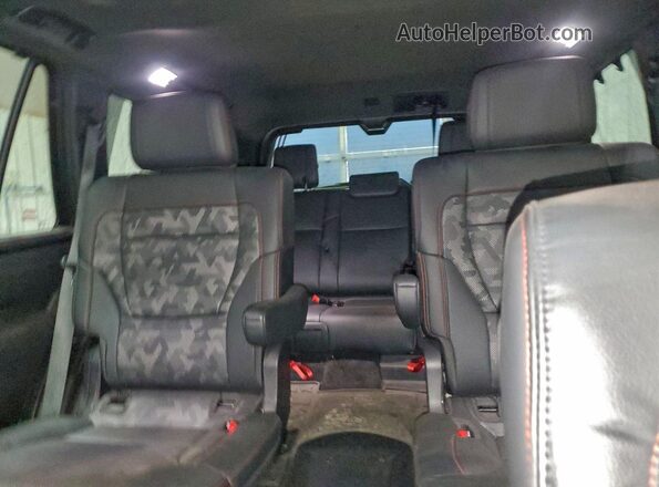7SVAAABA6RX044074 2024 TOYOTA SEQUOIA Gray Հետևի նստատեղերի տեսք