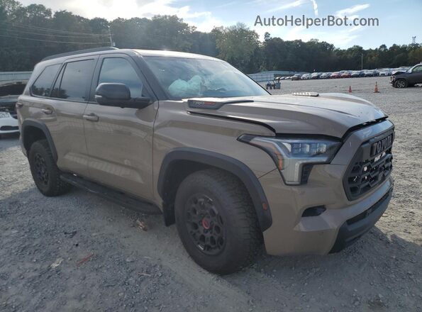 7SVAAABA6SX060670 2025 TOYOTA SEQUOIA Tan Delantero derecho