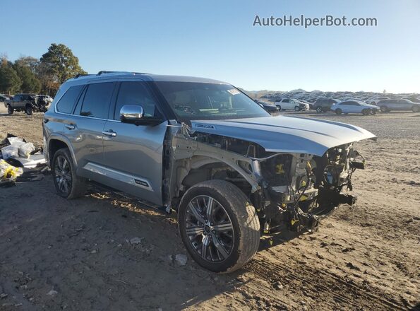 7SVAAABA9PX018145 2023 TOYOTA SEQUOIA Silver Przód prawy