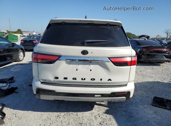 7SVAAABA9RX047969 2024 TOYOTA SEQUOIA Белый Вид сзади