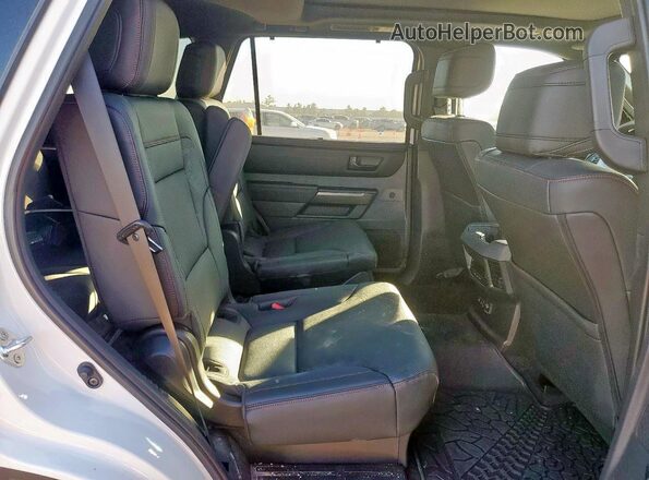 7SVAAABAXSX052832 2025 TOYOTA SEQUOIA White უკანა სალონის ხედი