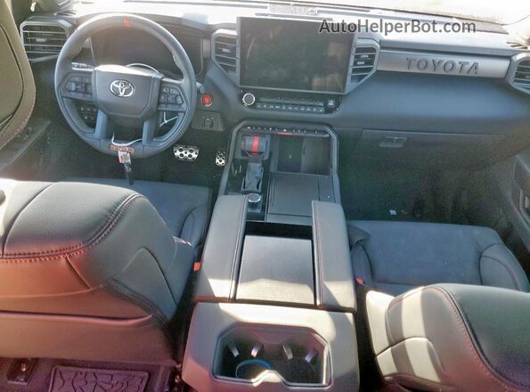 7SVAAABAXSX052832 2025 TOYOTA SEQUOIA White წინა პანელის ხედი
